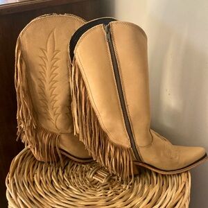 Gorgeous Tan Suede Boots by Liberty Black